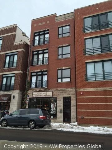 Bank-Owned Retail Condo in Chicago, photo 1
