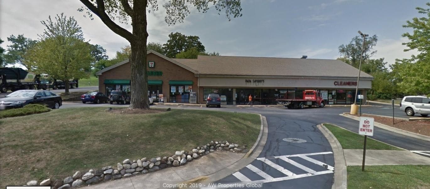Cary Oaks Plaza in Cary, IL, photo 2