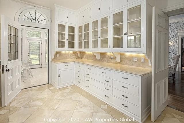 Nearly Six Acre Lake Forest Estate, photo 29