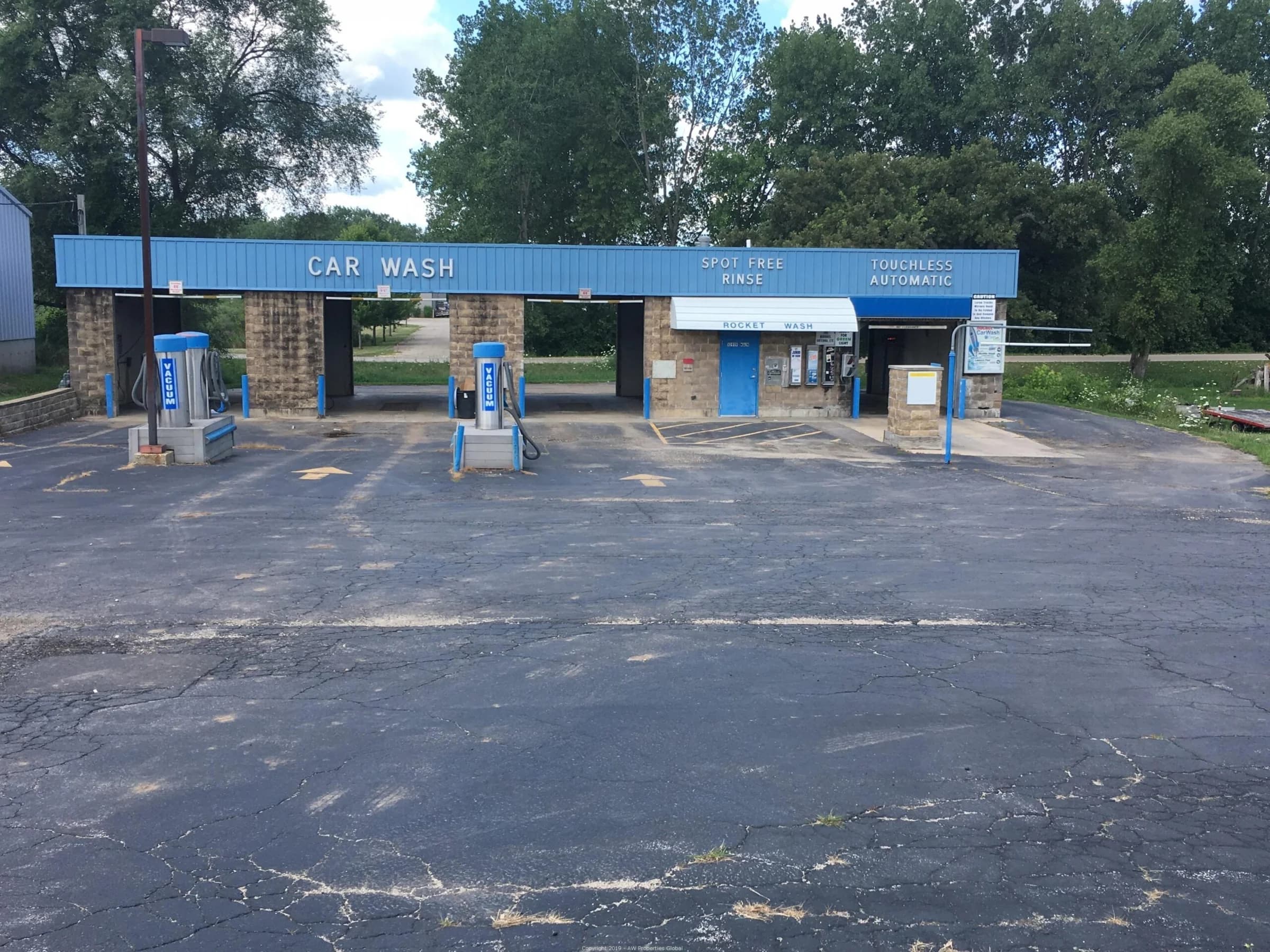 Car Wash in Richmond, IL, photo 1