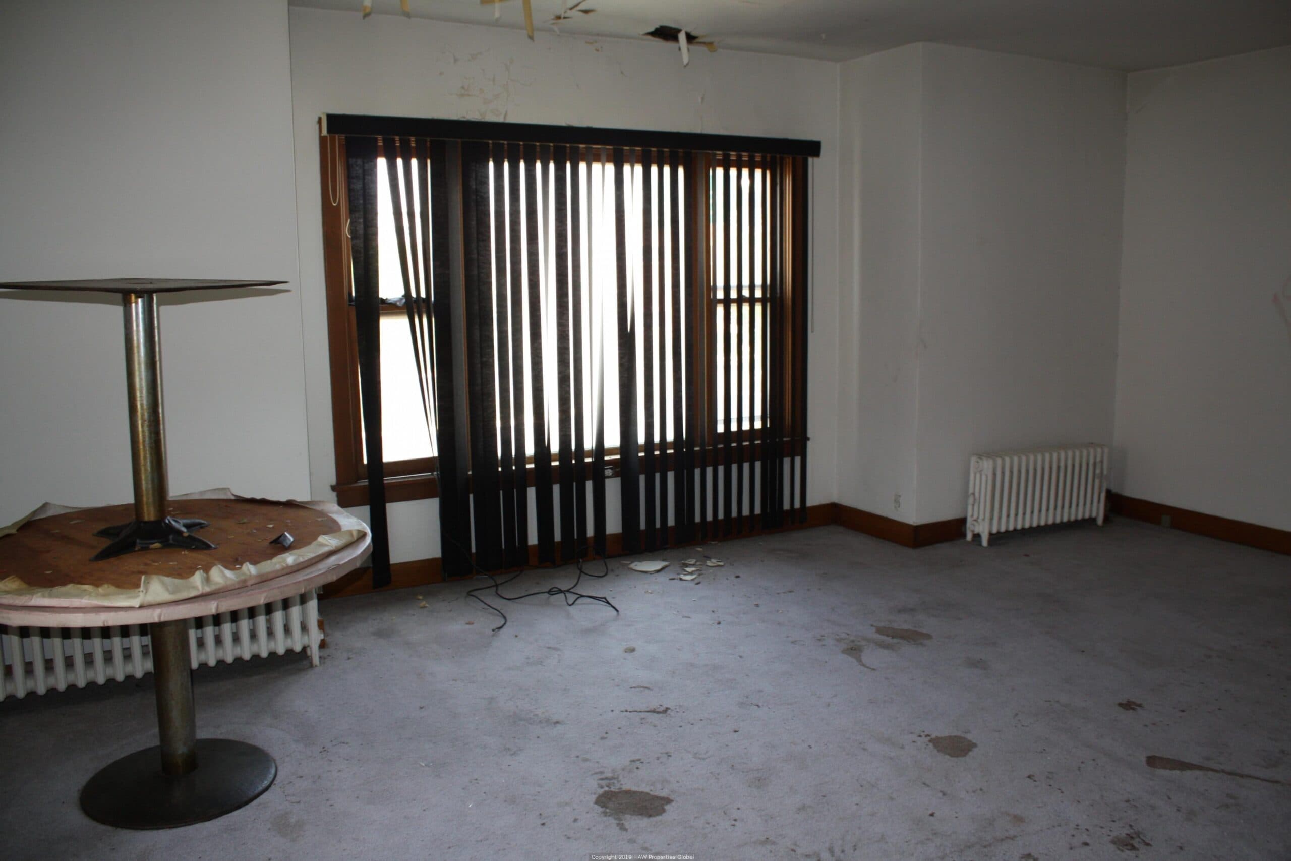 Bank-Owned Two-Flat Building: 12 West Jackson Street, Joliet, photo 3