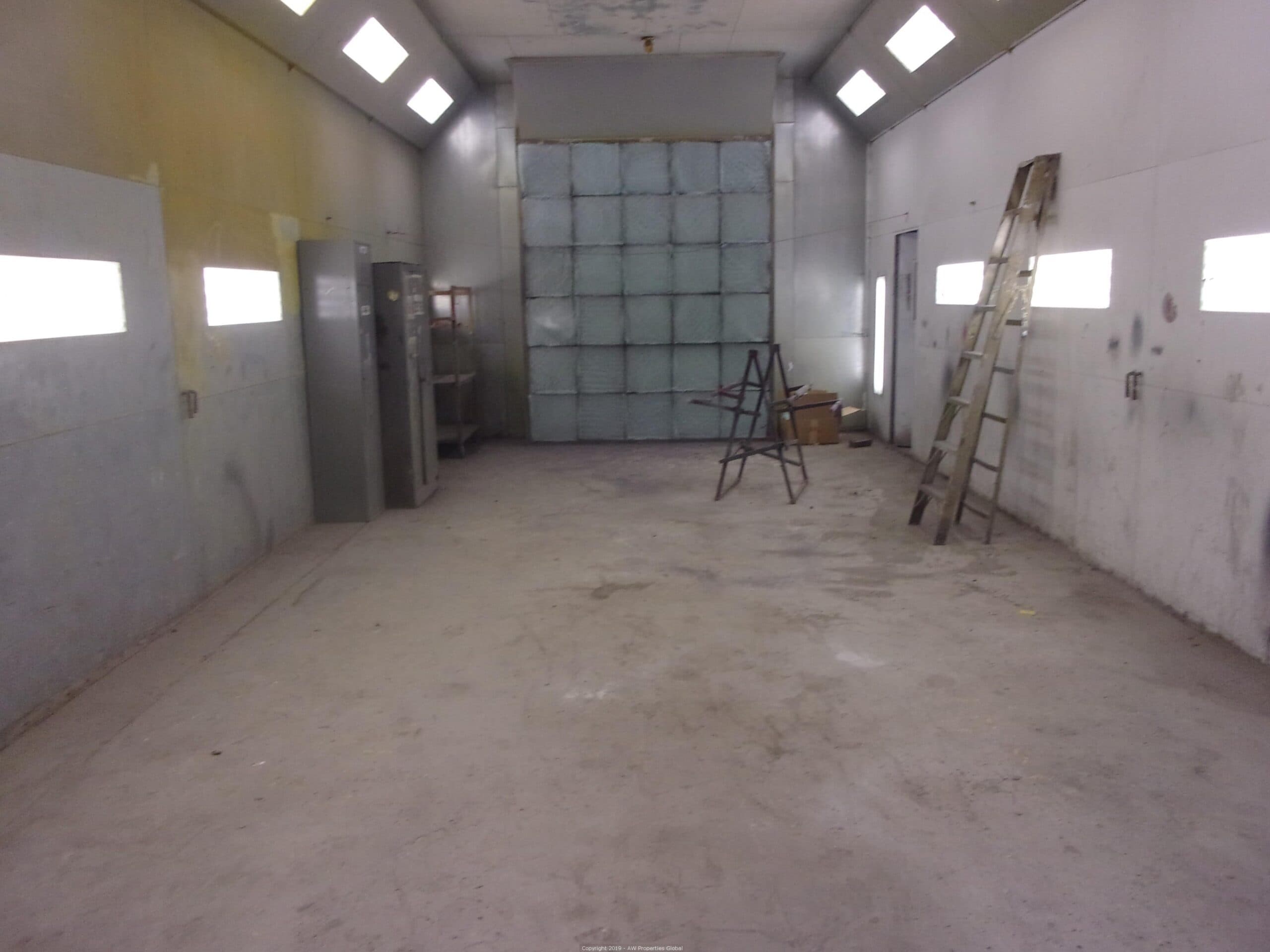 Former Auto Body Shop, Warehouse & Office Building in Franklin Park, photo 6