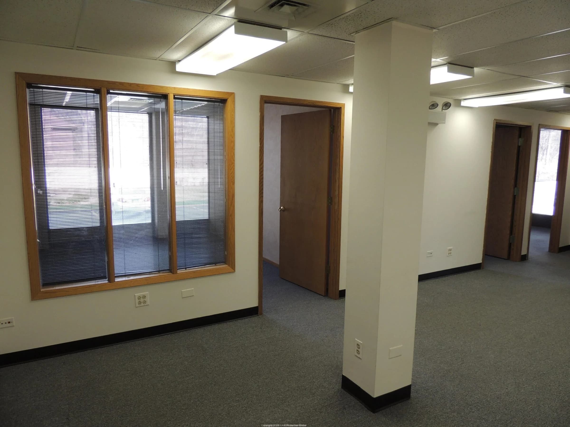 Office Building in Olympia Fields, photo 13