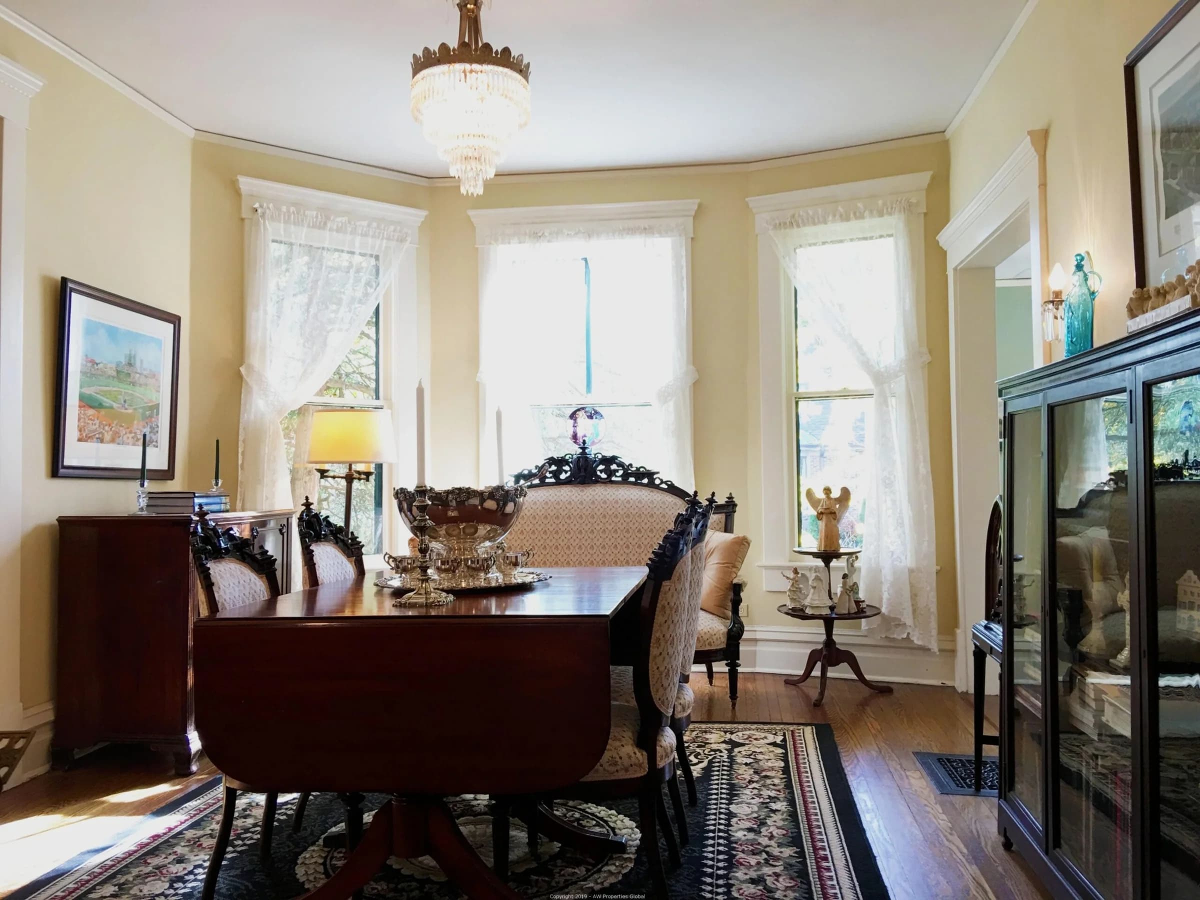 Completely Renovated Glencoe Victorian with In-Ground Heated Pool, photo 11