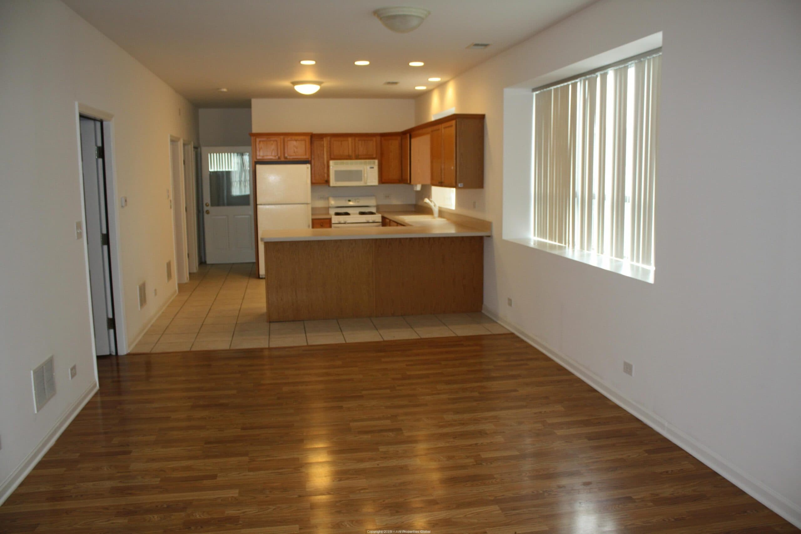 Mixed Use Building in Cicero, photo 14