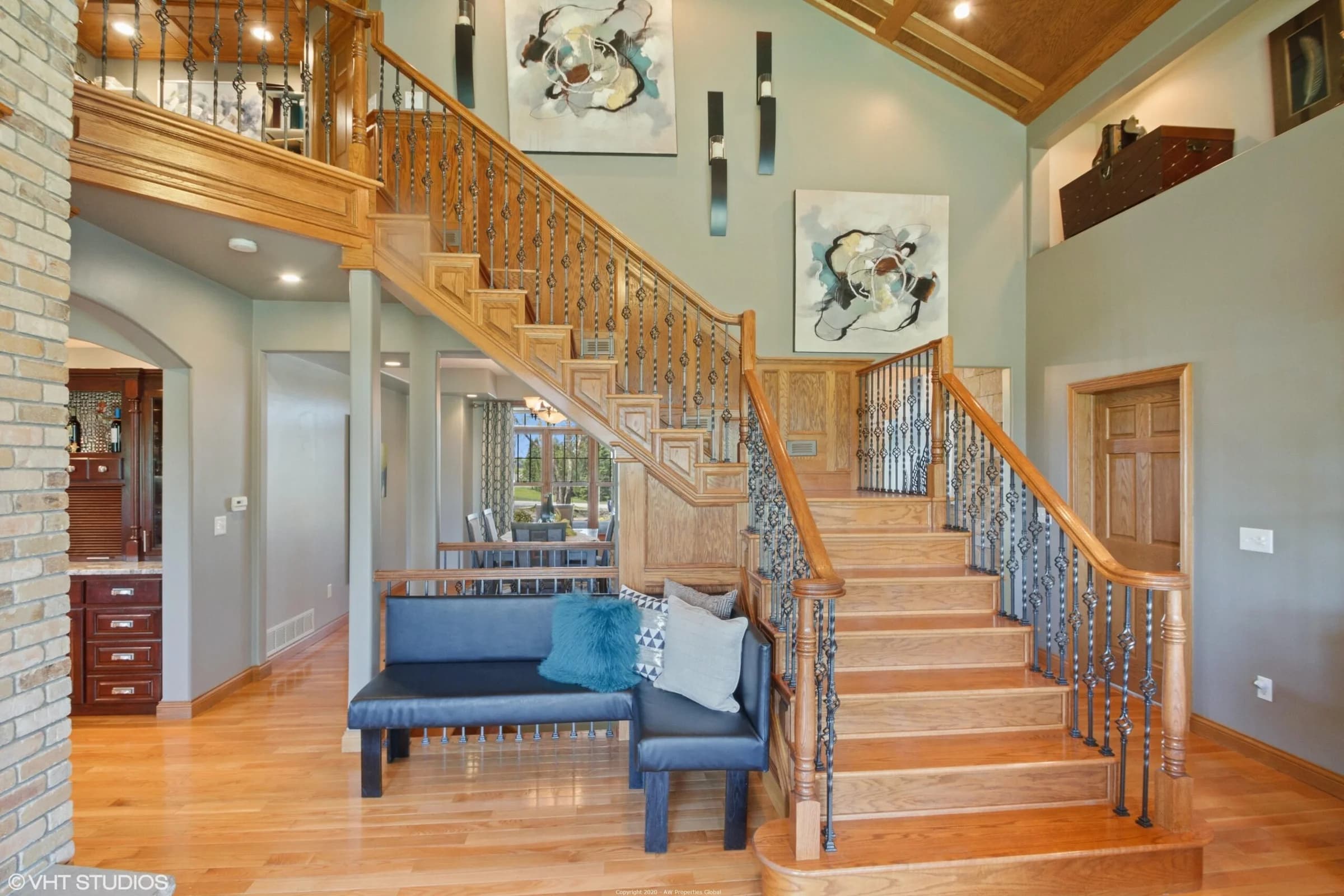 Luxurious Home with Stunning Views of the Apple Canyon Lake Golf Course and Rare, Transferable Dock Slip, photo 6