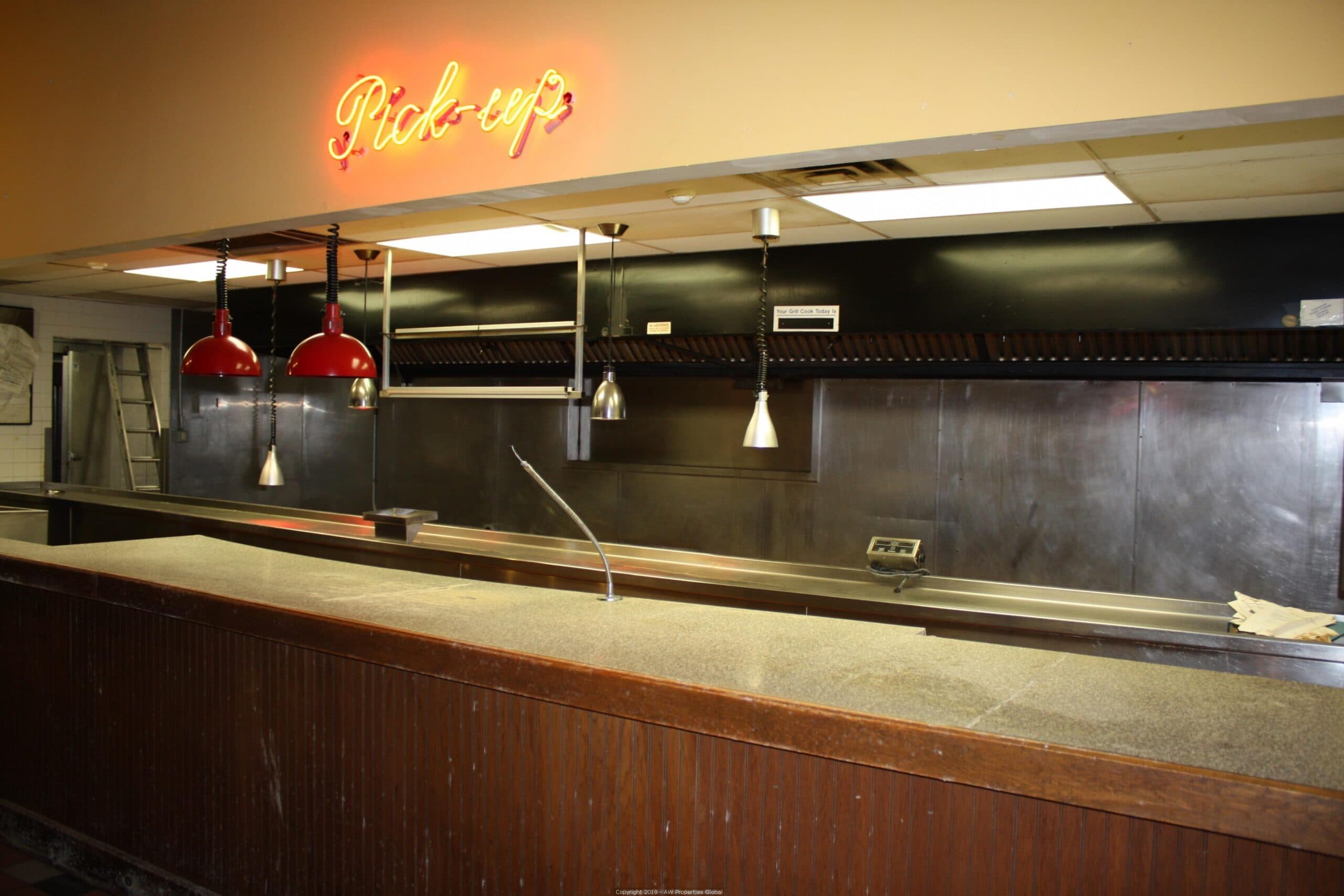 Former Fuddruckers Restaurant, photo 22