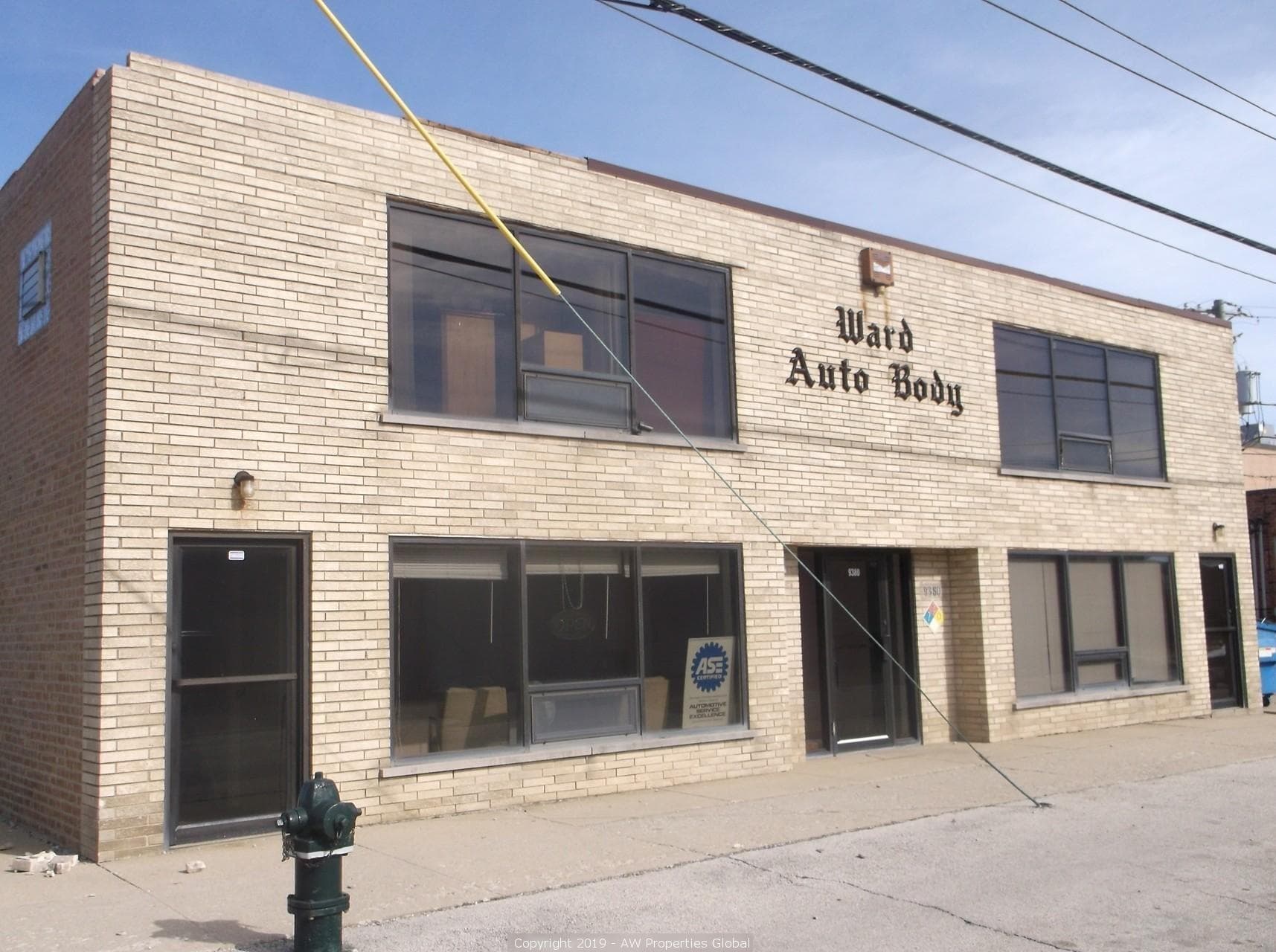 Former Auto Body Shop, Warehouse & Office Building in Franklin Park, photo 1