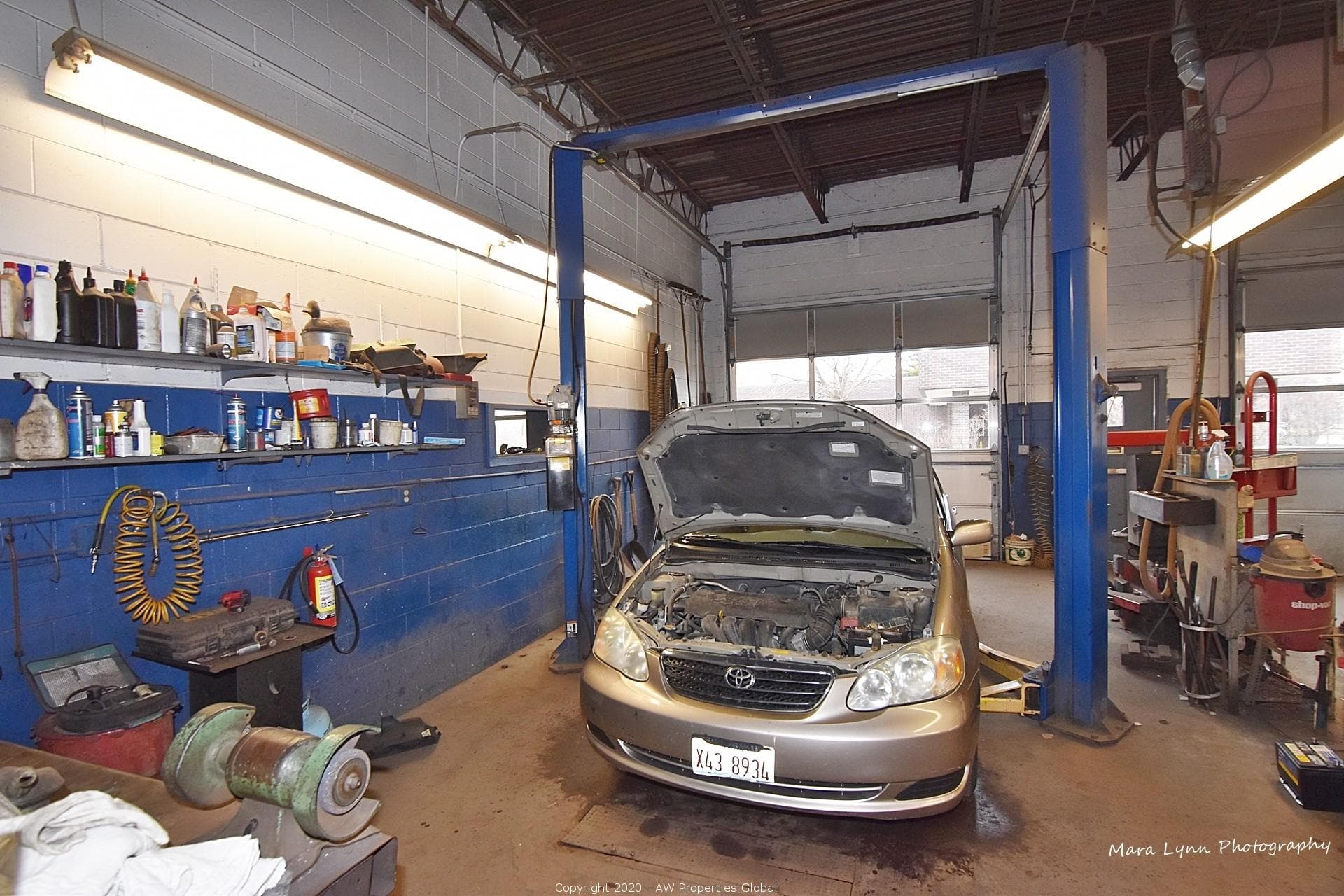 Retail/Prior Automotive Service Property in Batavia, IL, photo 15