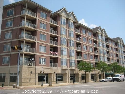 Bank-Owned Ground Floor Commercial Condo Units: 9662-9698 Franklin Avenue, Franklin Park, photo 1