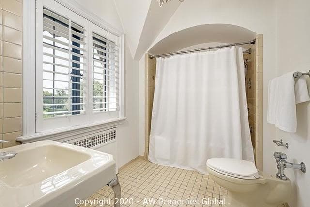 Nearly Six Acre Lake Forest Estate, photo 55
