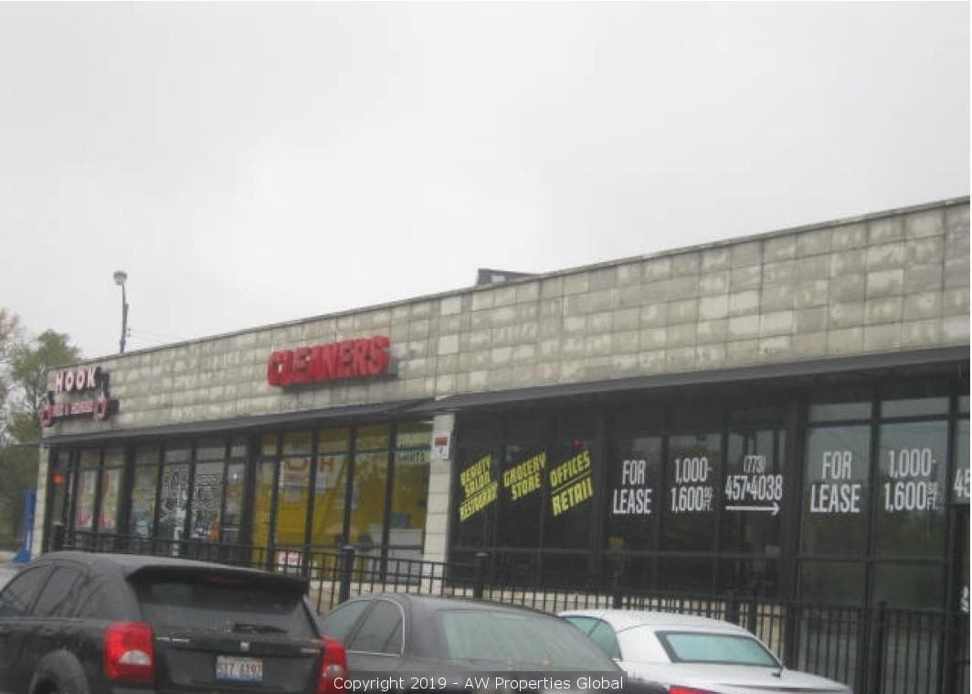 Bank-Owned Retail Strip Center: 2016-26 West 119th, Chicago, photo 1