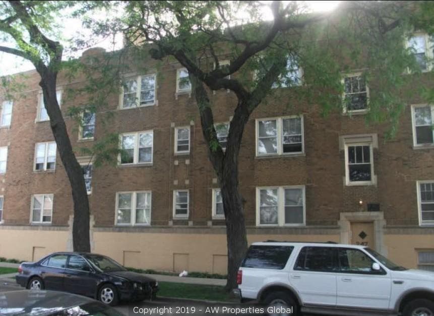 Bank-Owned 24 Unit Multi-Family Building: 4658-62 West Maypole, Chicago, photo 3