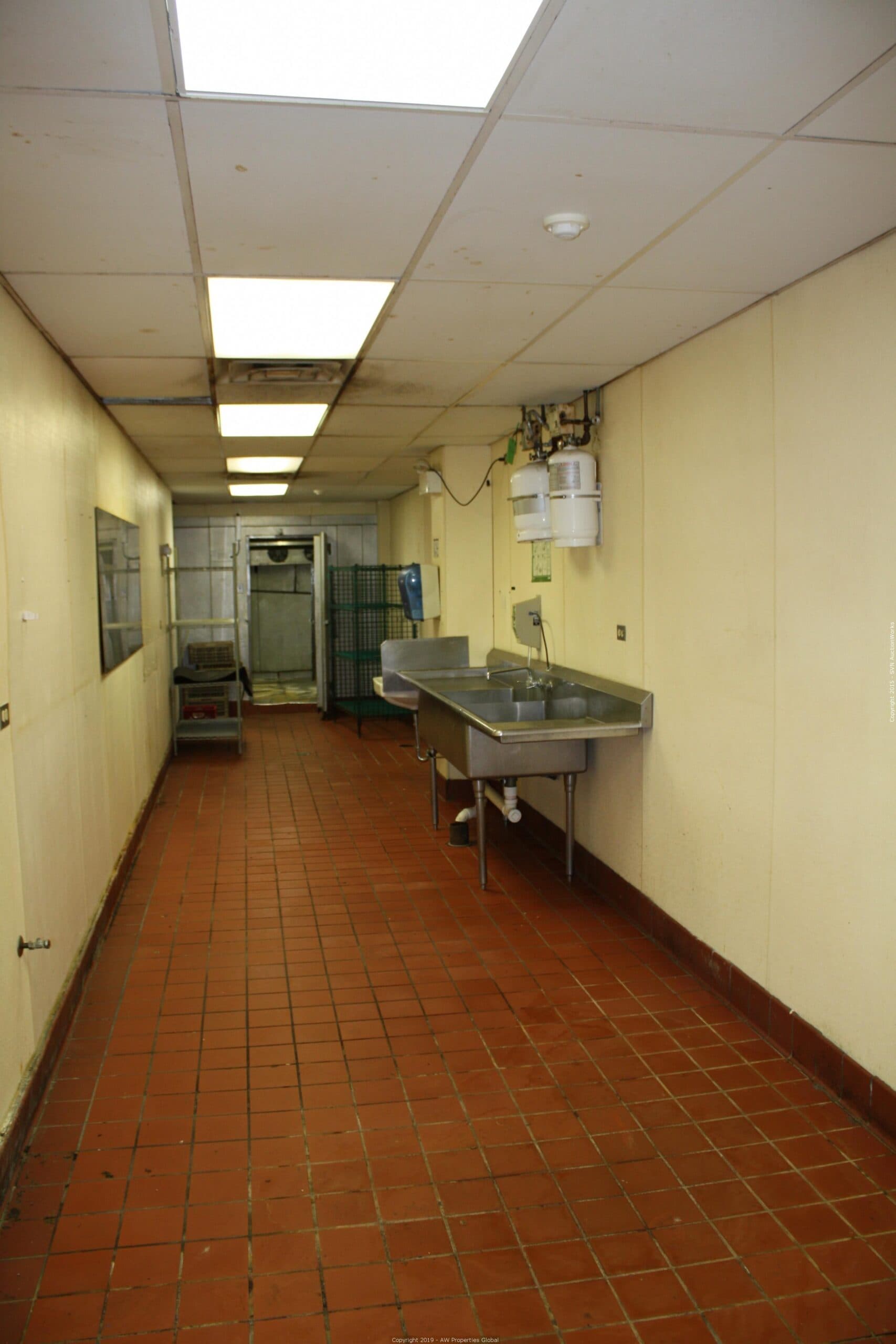 Former Fuddruckers Restaurant, photo 5