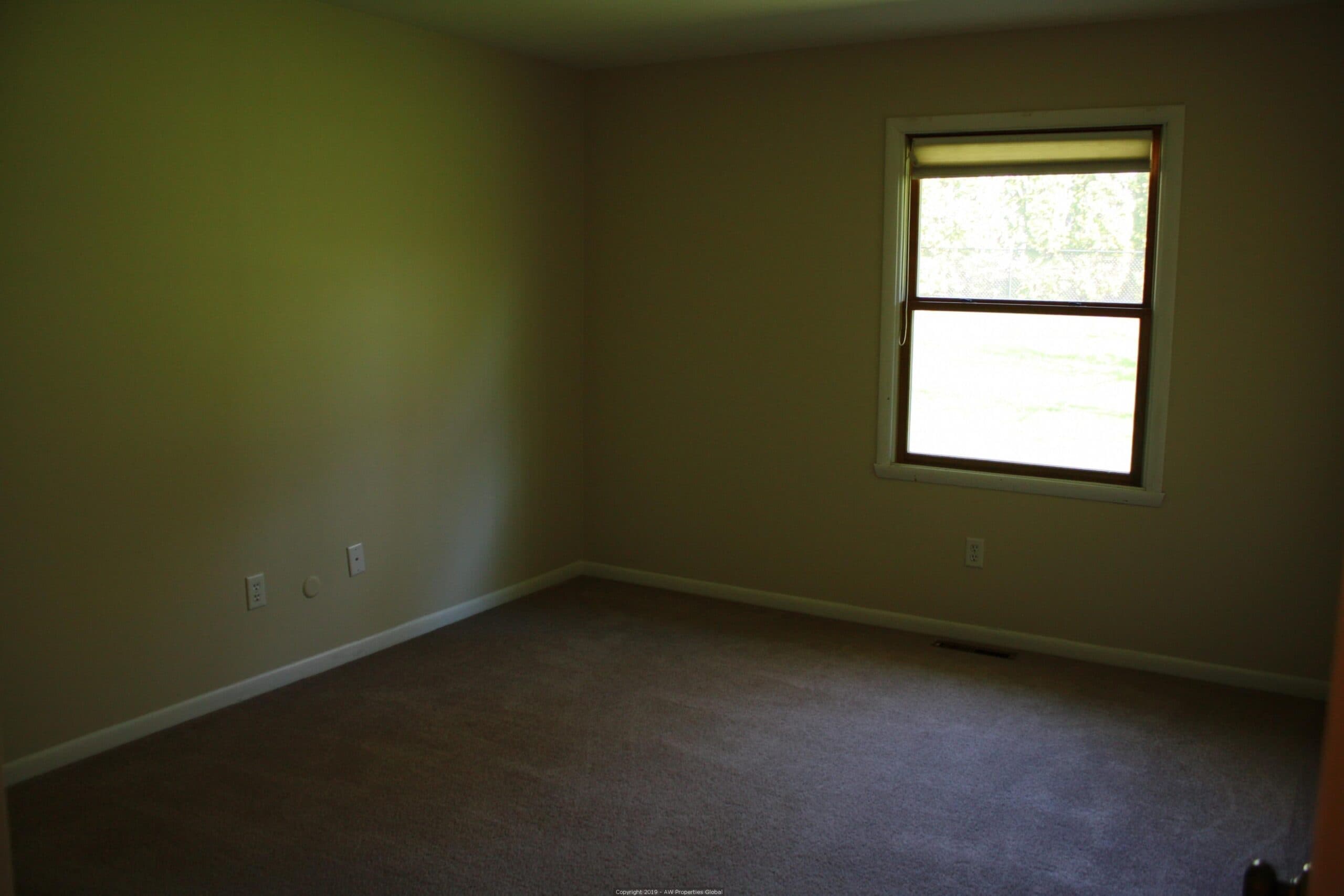Single Family Home in Harvard, IL, photo 18