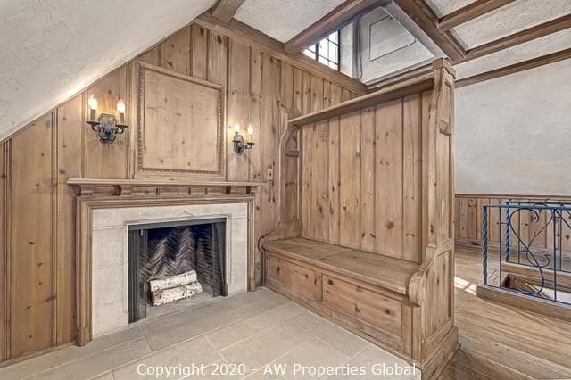 Nearly Six Acre Lake Forest Estate, photo 59