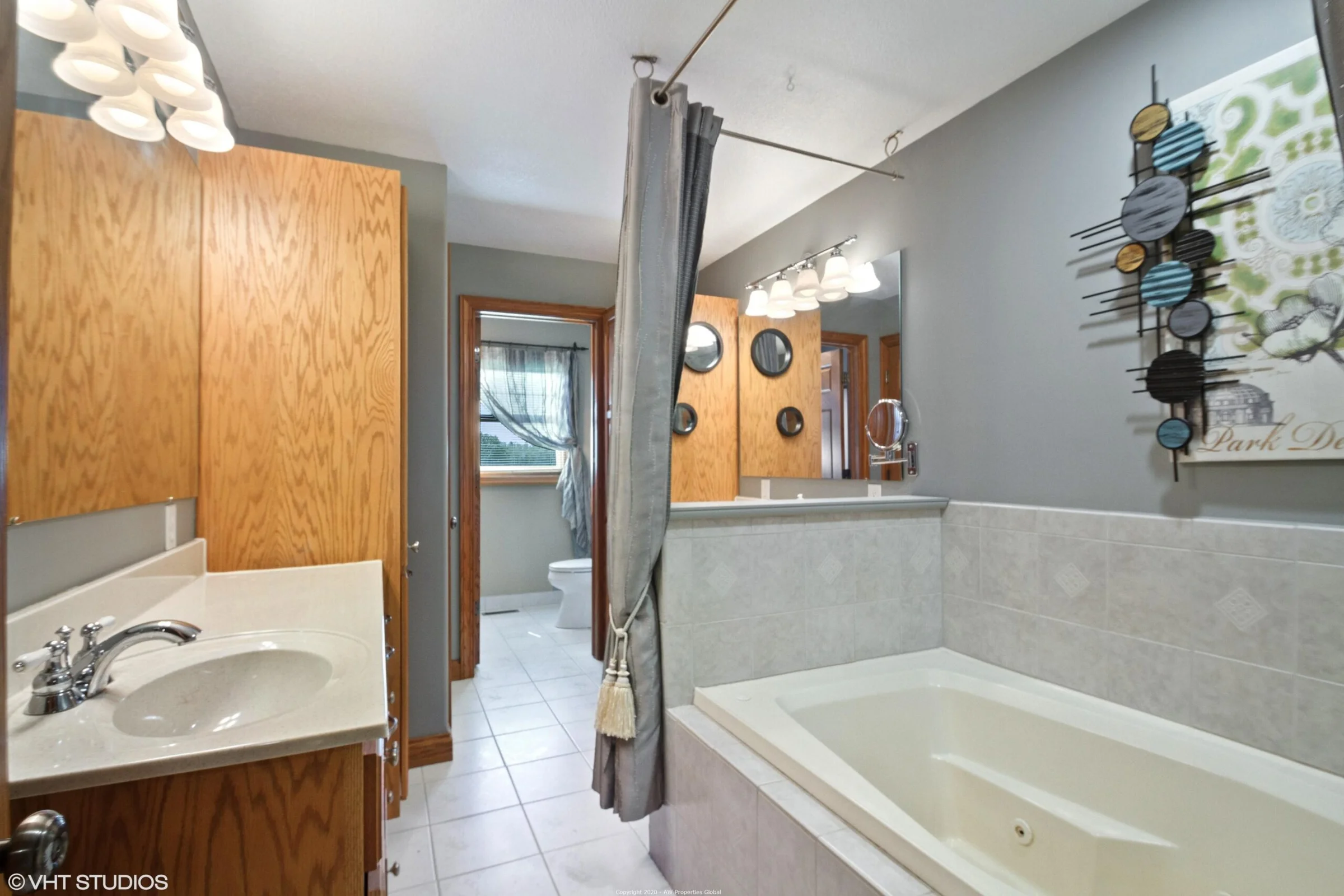 Luxurious Home with Stunning Views of the Apple Canyon Lake Golf Course and Rare, Transferable Dock Slip, photo 19