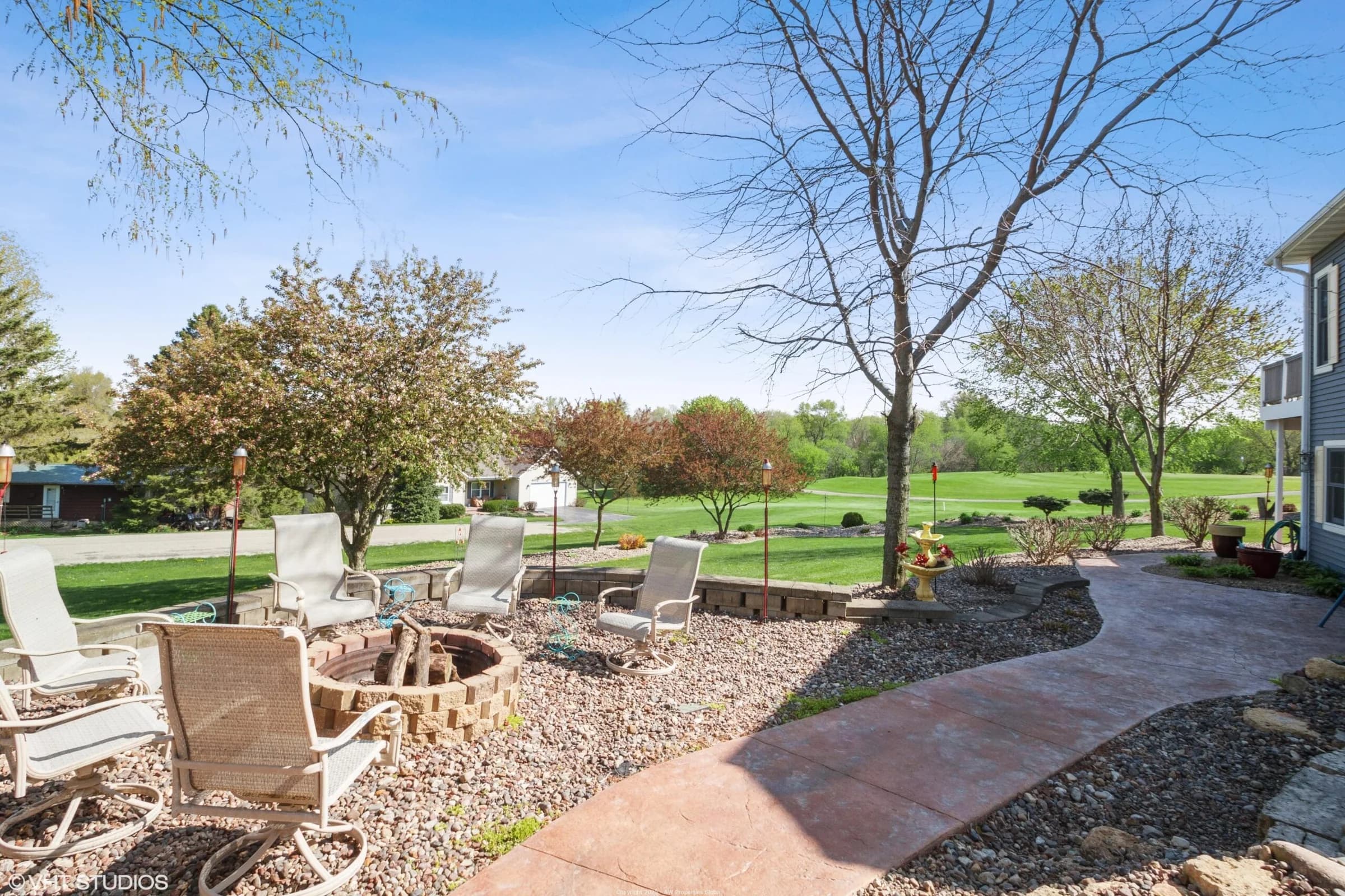 Luxurious Home with Stunning Views of the Apple Canyon Lake Golf Course and Rare, Transferable Dock Slip, photo 29