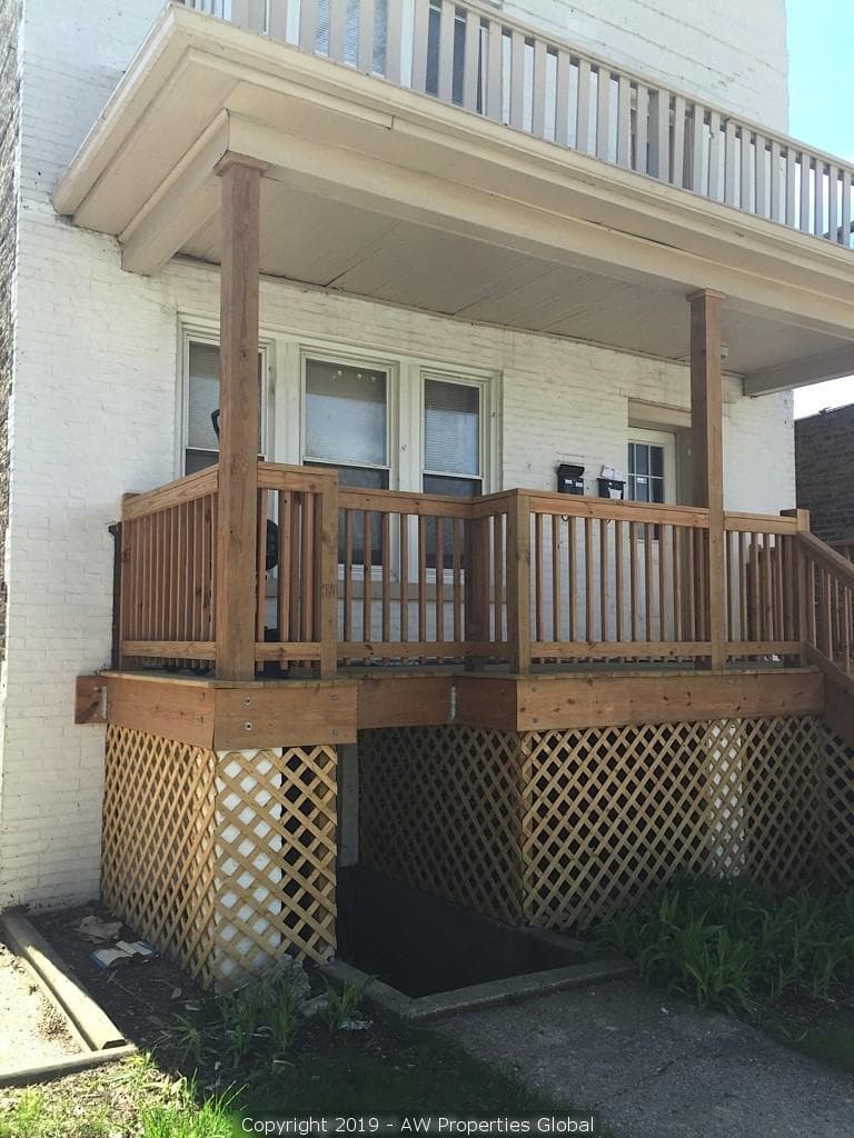 Great Income Property in Evanston: 1822 Crain Street, Evanston, photo 2