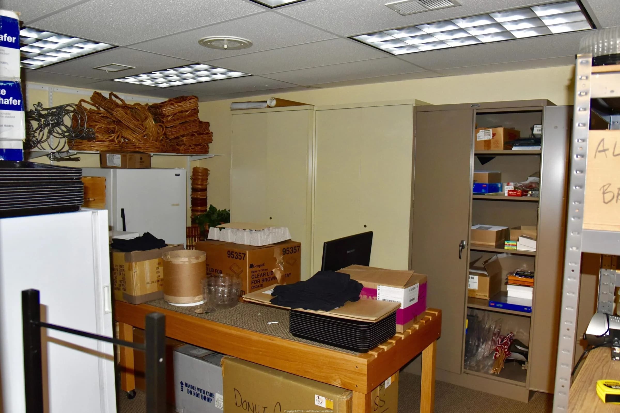 Court Ordered Auction: Two Contiguous Commercial Office Condos in Des Plaines, photo 8