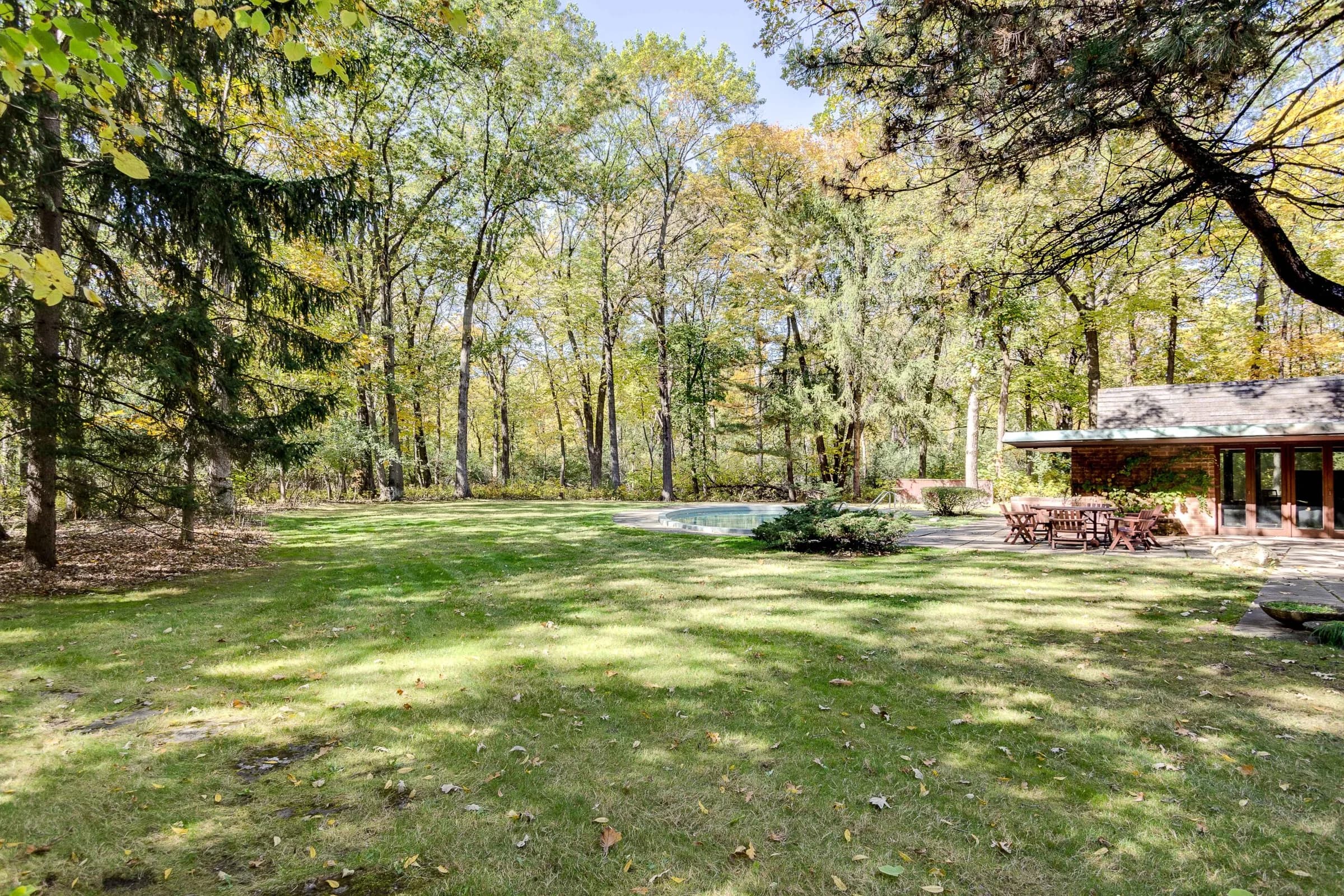 Frank Lloyd Wright Home on 3 Acres, photo 50
