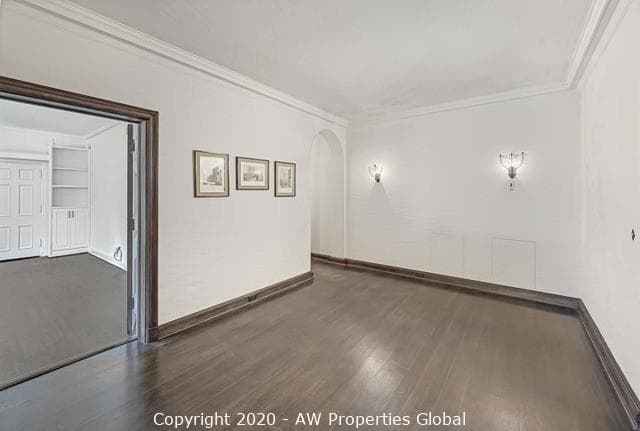 Nearly Six Acre Lake Forest Estate, photo 39