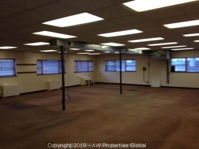 Office/Medical Office/Retail Building: 5900 South Archer Road, Summit, photo 4