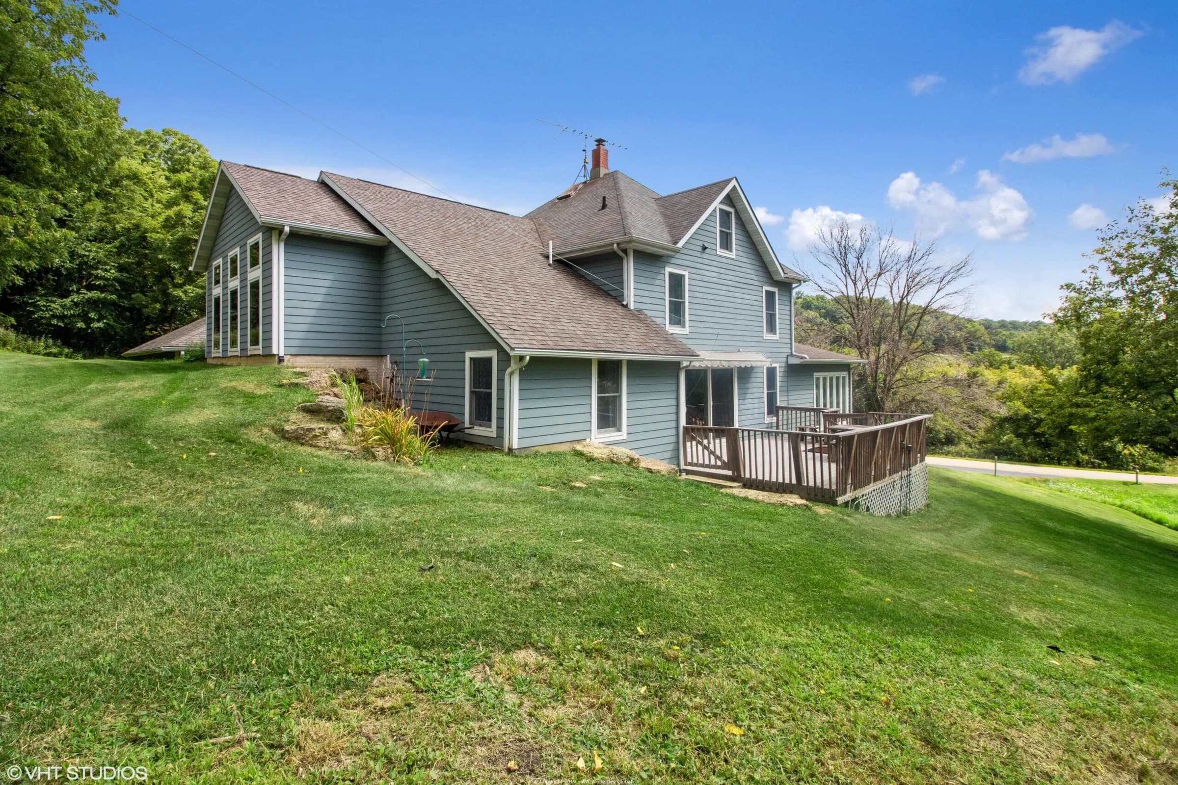 Approximately 2,986 SF Farmhouse in Galena, IL, photo 21