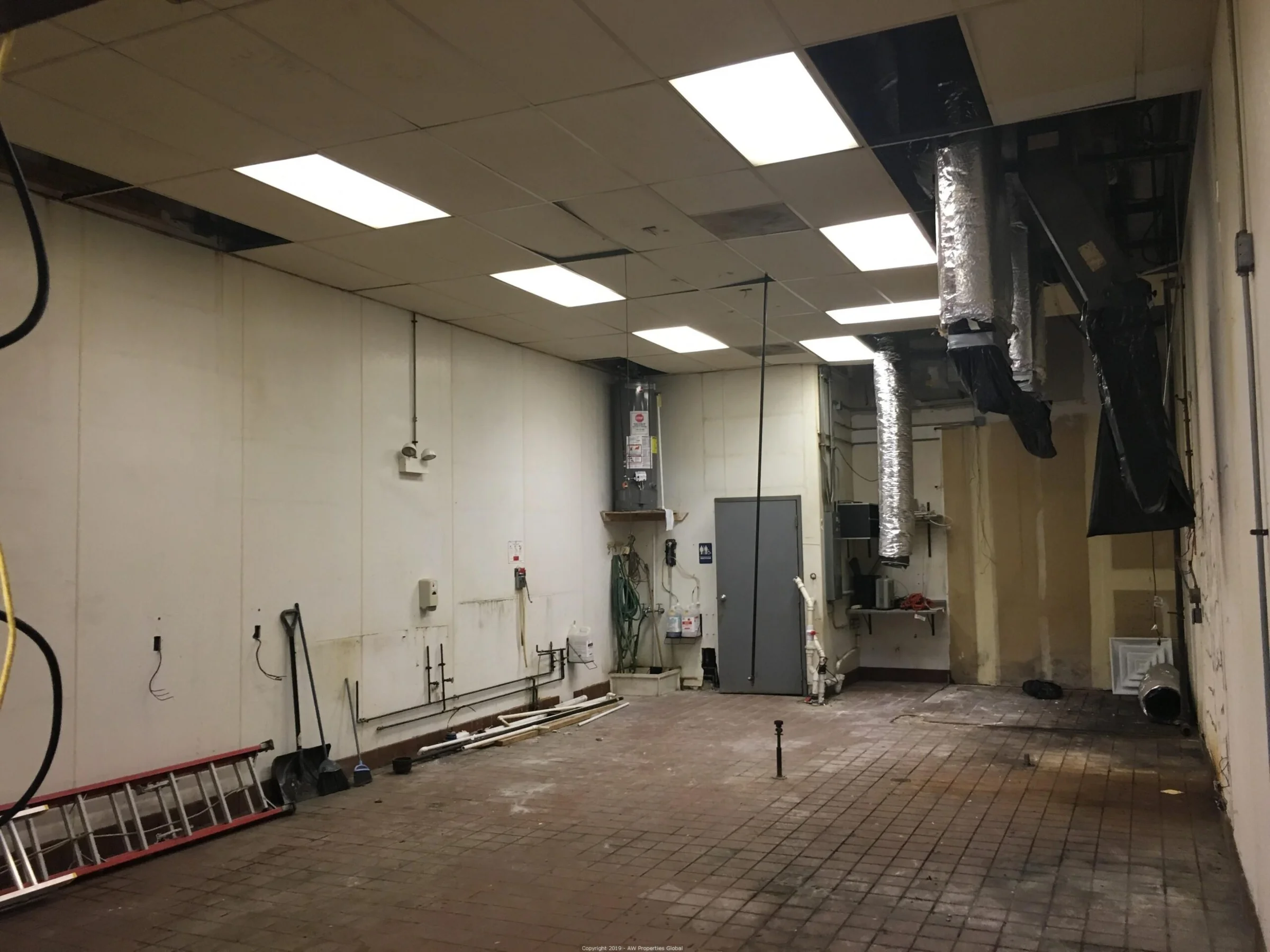 Cary Oaks Plaza in Cary, IL, photo 10