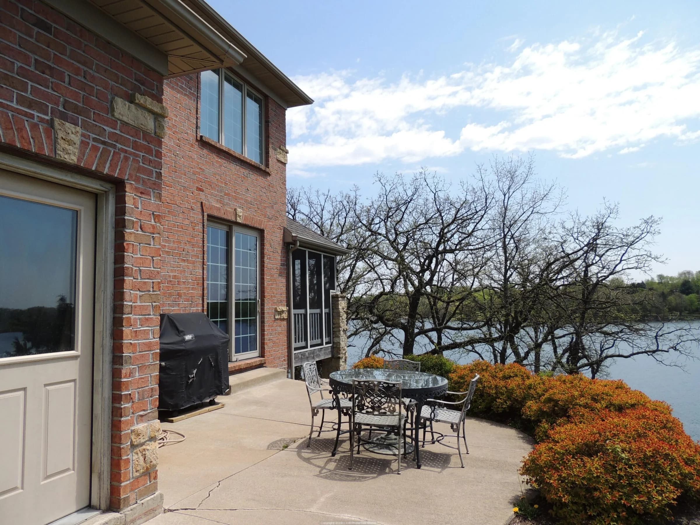 Apple Canyon Lake Home, photo 40
