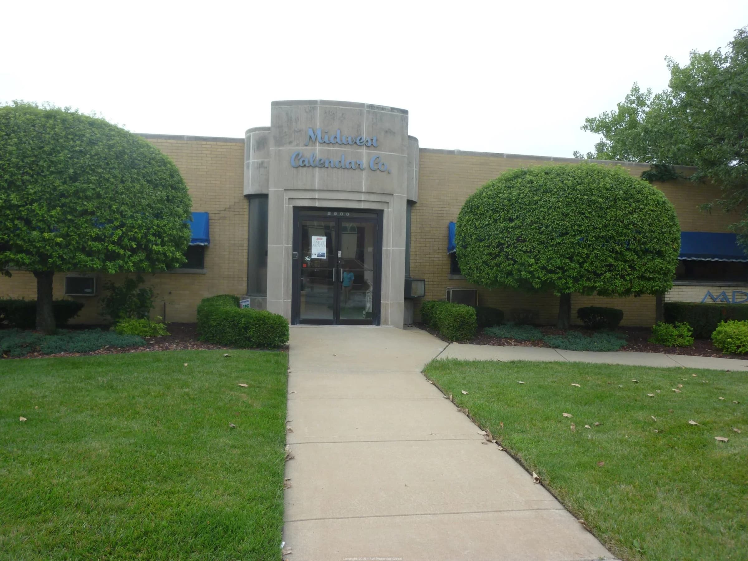 Office/Medical Office/Retail Building: 5900 South Archer Road, Summit, photo 1