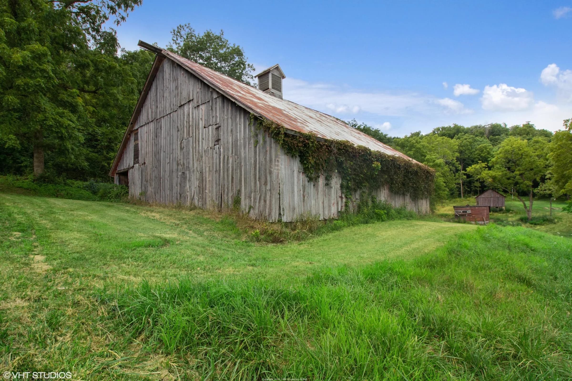 Approximately 2,986 SF Farmhouse in Galena, IL, photo 24