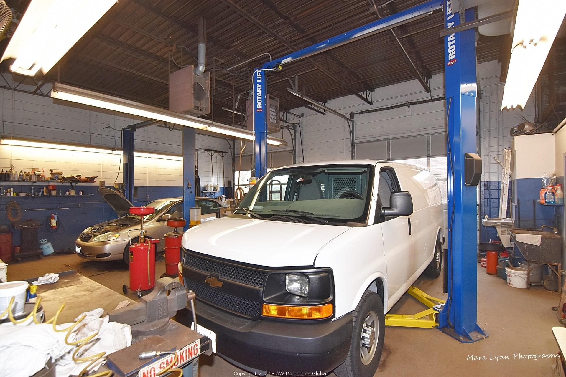 Retail/Prior Automotive Service Property in Batavia, IL, photo 17