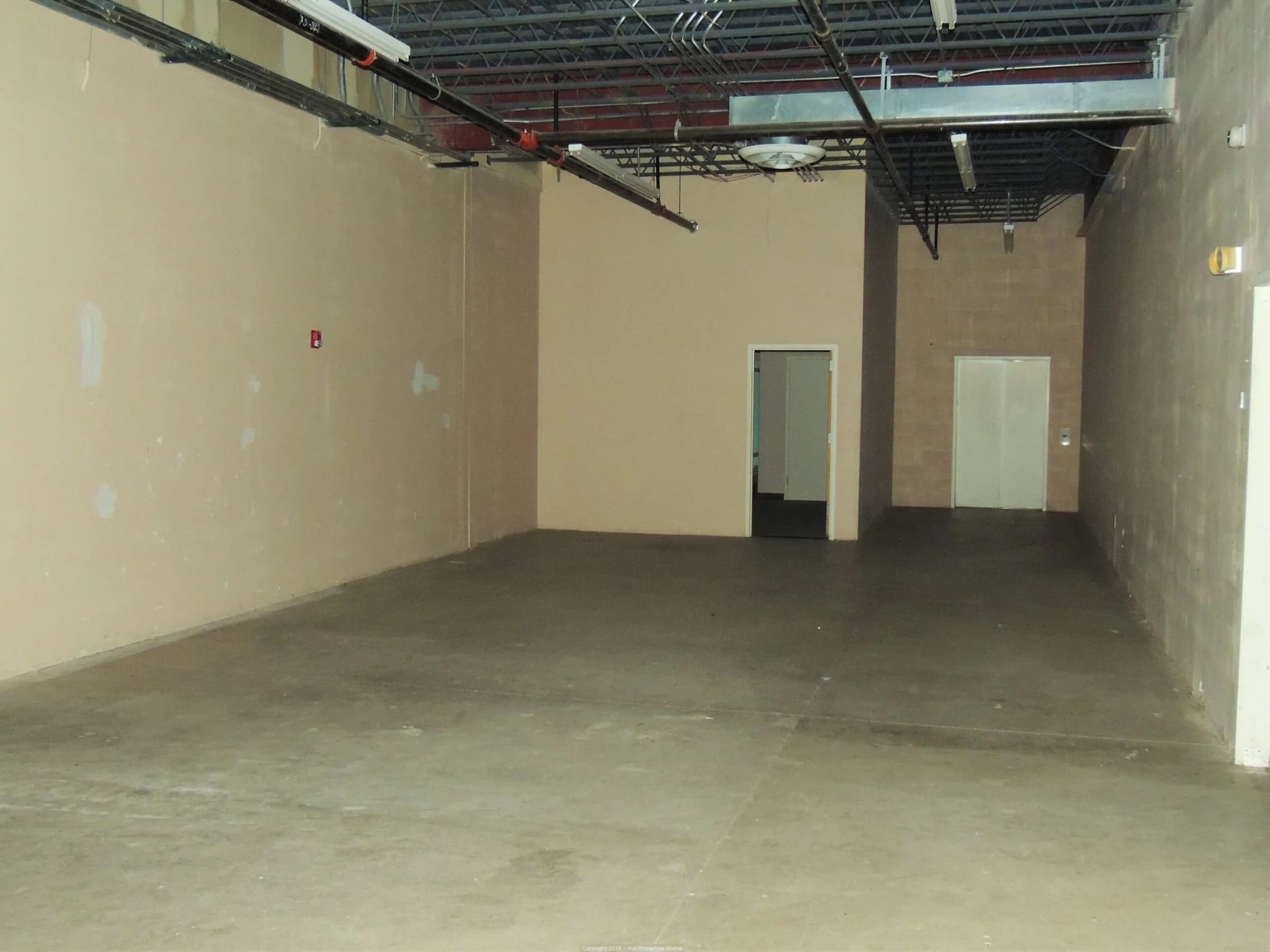Commercial Building in Sleepy Hollow Across from Spring Hill Mall, photo 15