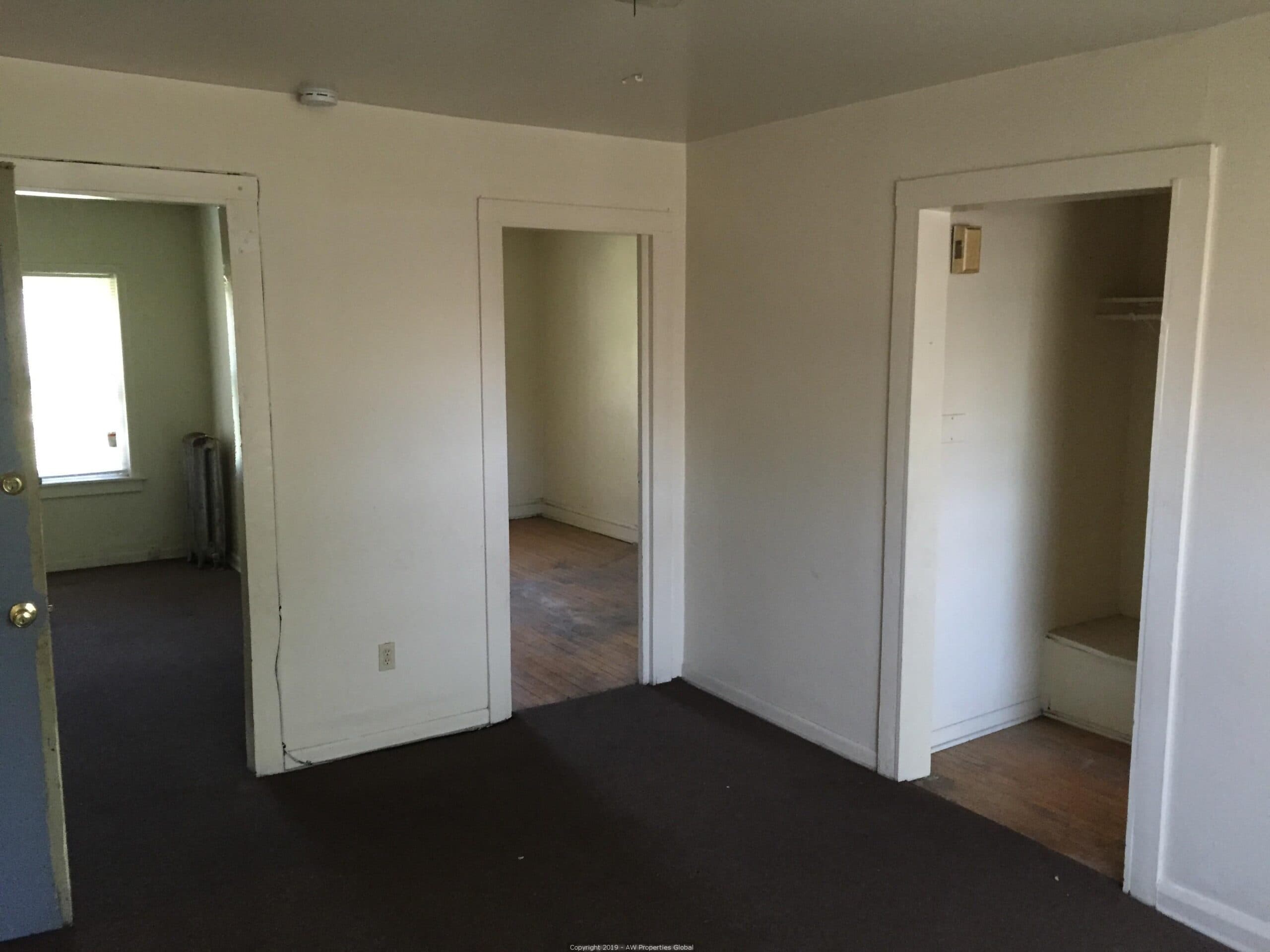 Bank-Owned 24 Unit Multi-Family Building: 4658-62 West Maypole, Chicago, photo 19
