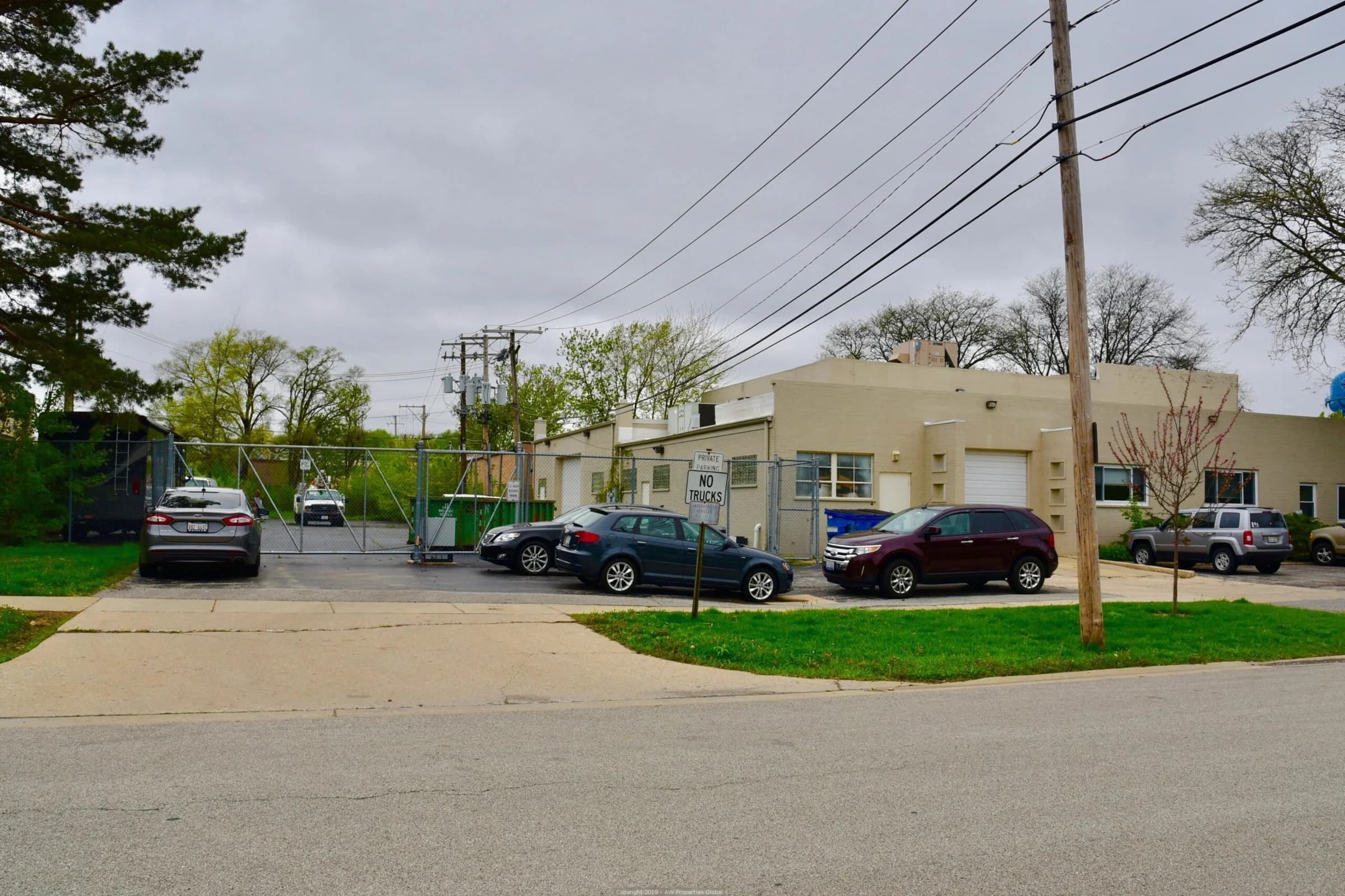 Court Ordered Auction: Two Office Condominiums Plus Warehouse in Mount Prospect, photo 6