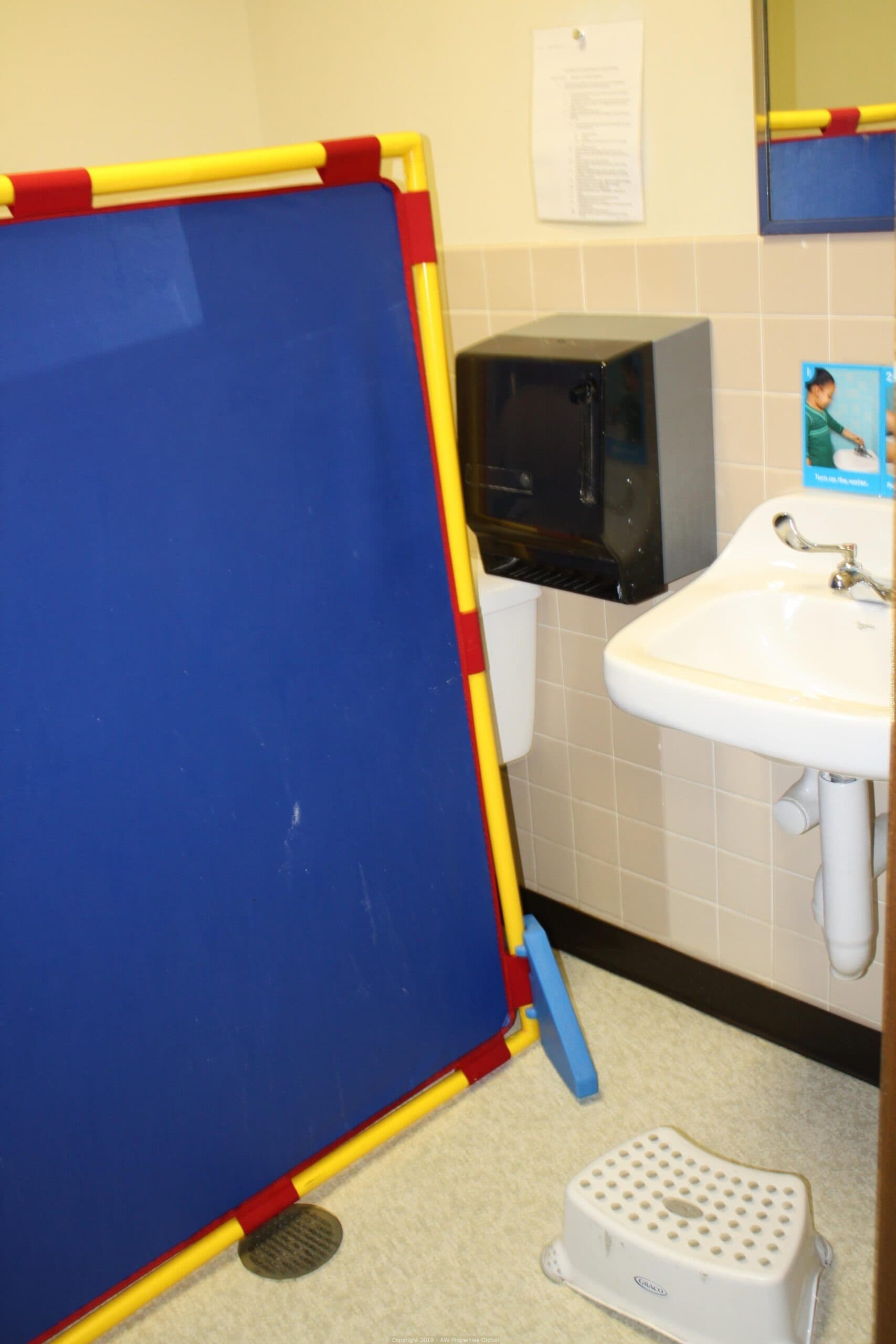 Former Day Care Facility/School in Orland Park, photo 21