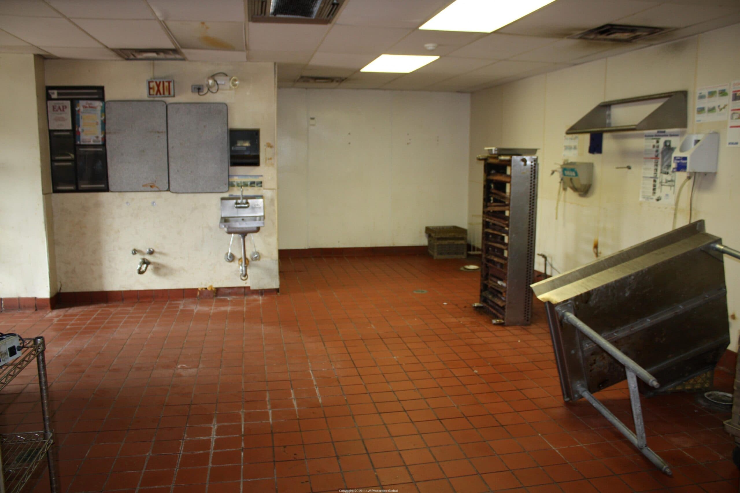 Former Fuddruckers Restaurant, photo 20
