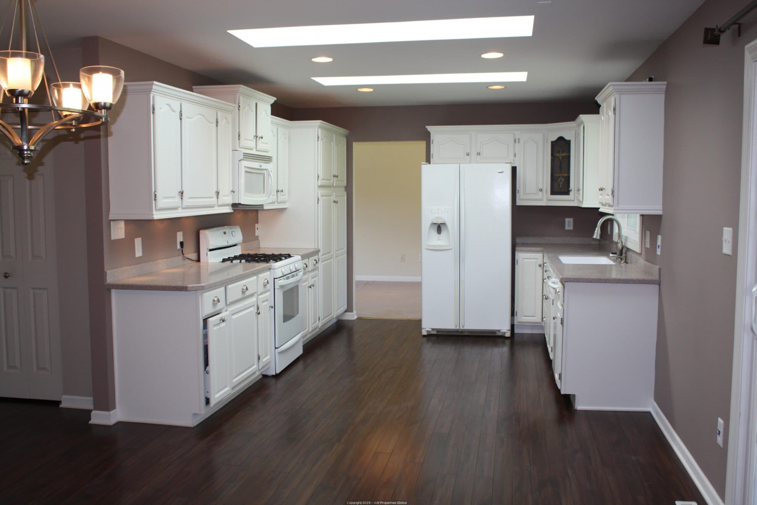 Single Family Home in Harvard, IL, photo 2