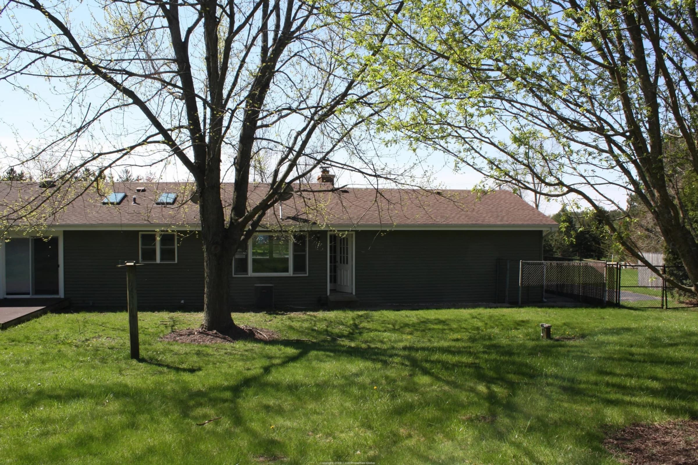 Single Family Home in Harvard, IL, photo 26