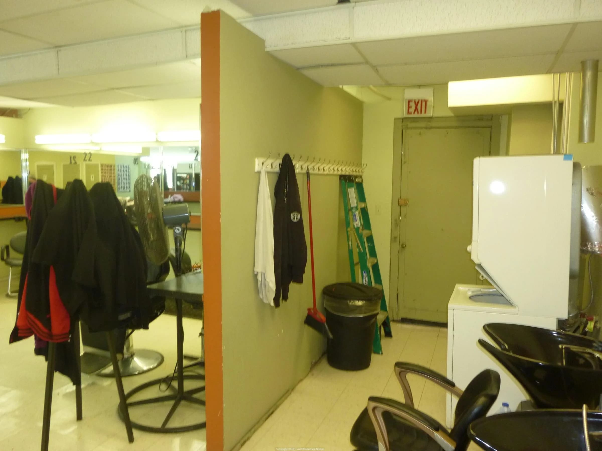 Bank-Owned Mixed Use: 701 East 79th, Chicago, photo 5