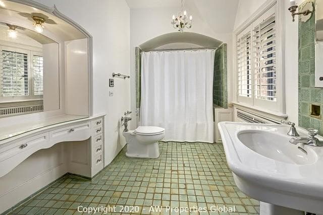 Nearly Six Acre Lake Forest Estate, photo 50