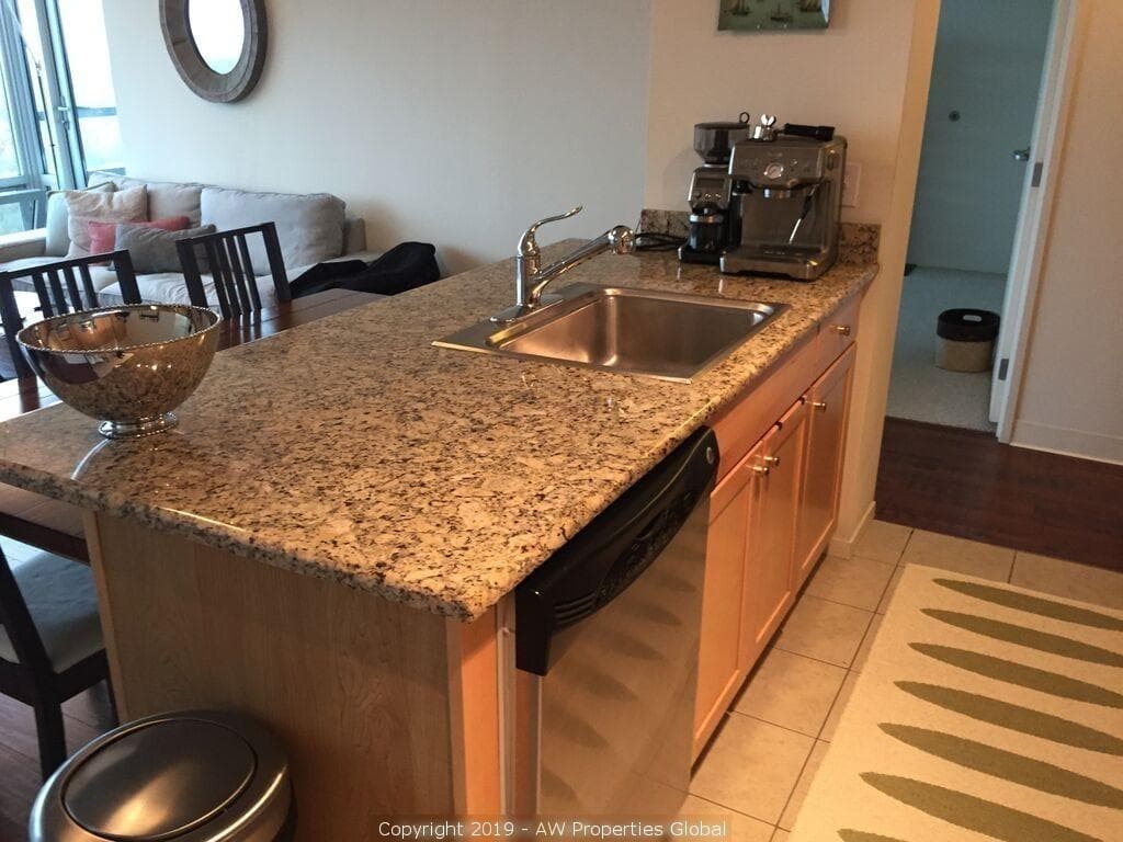 Condo in Optima Old Orchard Woods, Skokie, photo 2