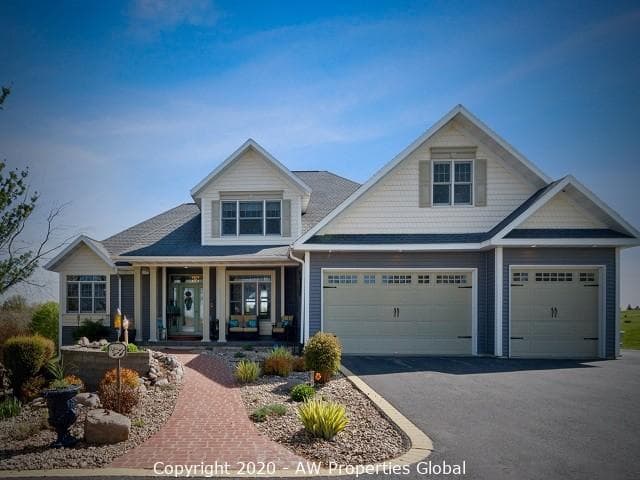 Luxurious Home with Stunning Views of the Apple Canyon Lake Golf Course and Rare, Transferable Dock Slip, photo 1
