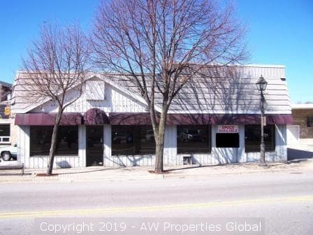 Retail Building in Downtown Lombard, photo 1