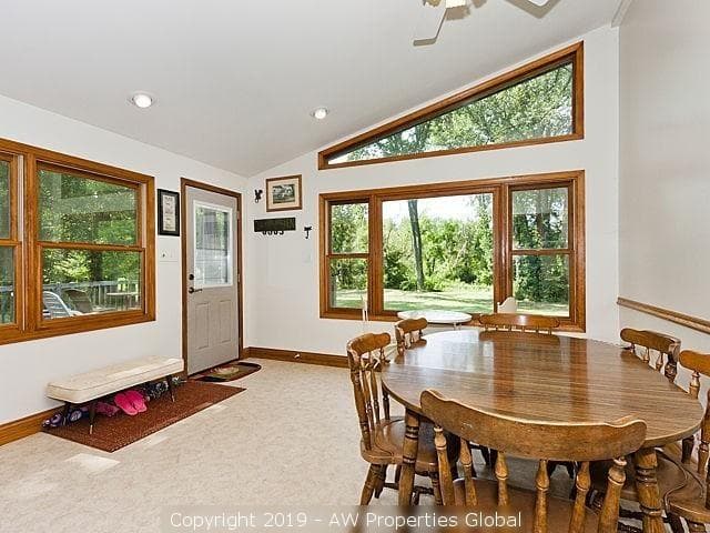 Court Ordered Sale: Single Family Home on 11 Acres in Lemont, photo 3