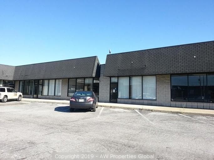 Ridge Brook Plaza: Bank Owned Strip Center, photo 5