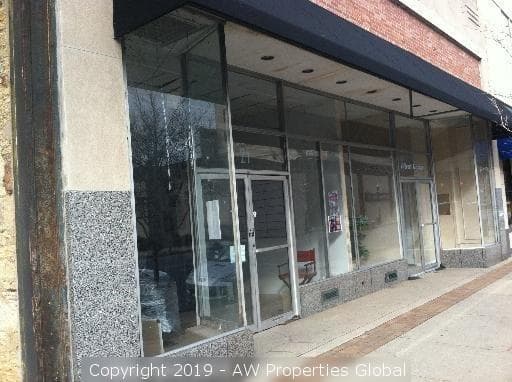 Retail/Office Building in Downtown Aurora, photo 2