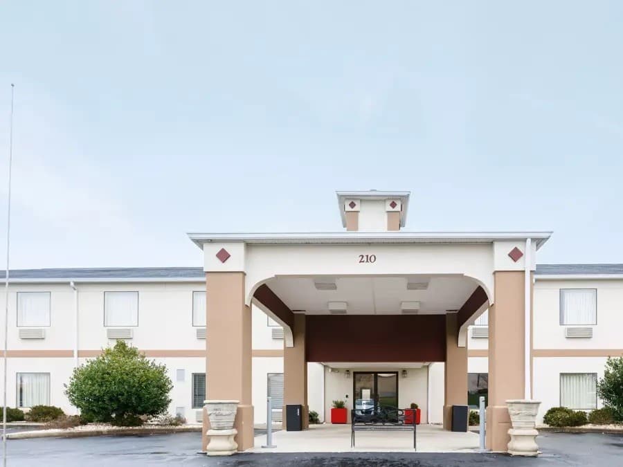 UCC Foreclosure Sale of 75% of the LLC Membership Interests in LLC Holding Title to a Red Roof PLUS+ in Danville, KY, photo 1