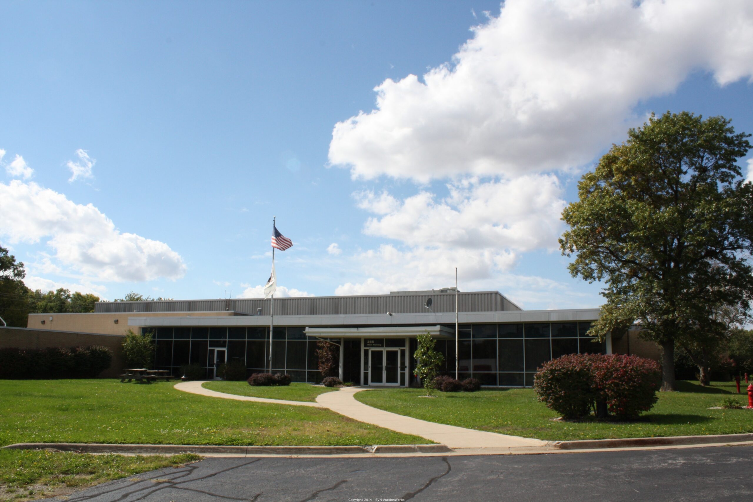 Bank Owned SingleTenant Industrial Warehouse in Watseka, IL AW